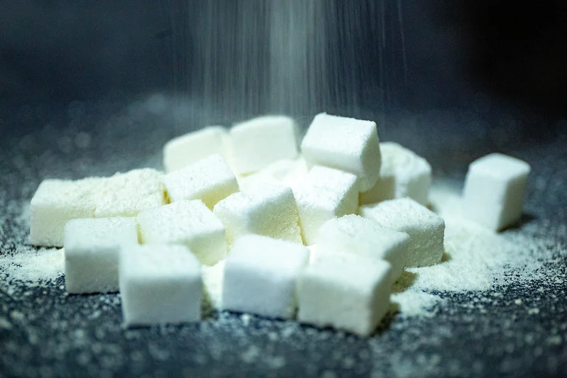 Qual é a situação do mercado futuro do açúcar em NY nesta quinta-feira à tarde? 1 qual e a situacao do mercado futuro do acucar em ny nesta quinta feira a tarde