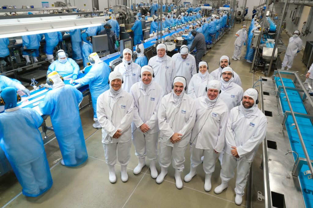 Qual é o objetivo da C.Vale ao apresentar suas demandas ao ministro da Pesca relacionadas à abertura do mercado europeu? 9 qual e o objetivo da c vale ao apresentar suas demandas ao ministro da pesca relacionadas a abertura do mercado europeu