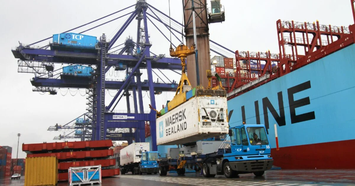 qual foi o superavit da balanca comercial na 3a semana de setembro de acordo com o portal dbo