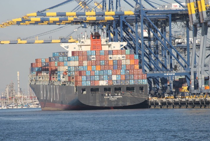 Qual foi o valor do superávit da balança comercial da China em agosto?