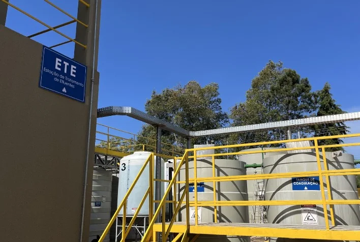 Quantos litros de efluentes biológicos por mês são tratados pelas estações próprias da multinacional brasileira do setor Agro? 10 quantos litros de efluentes biologicos por mes sao tratados pelas estacoes proprias da multinacional brasileira do setor agro