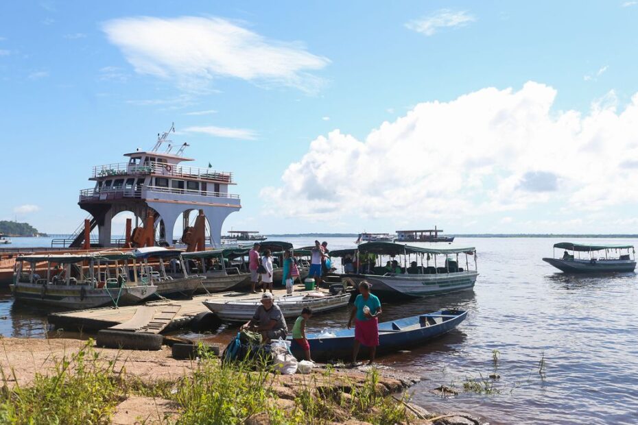 Amazonas: seca no Rio Negro bate recorde ao atingir 13,49 metros