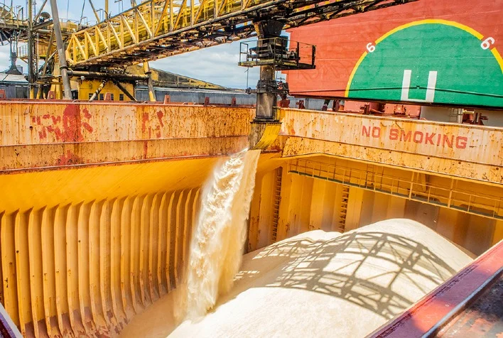 A exportação de açúcar pelo Brasil em setembro superou 3,2 milhões de toneladas e foi quase 6% maior em volume em comparação ao mesmo mês do ano passado? 1 a exportacao de acucar pelo brasil em setembro superou 32 milhoes de toneladas e foi quase 6 maior em volume em comparacao ao mesmo mes do ano passado