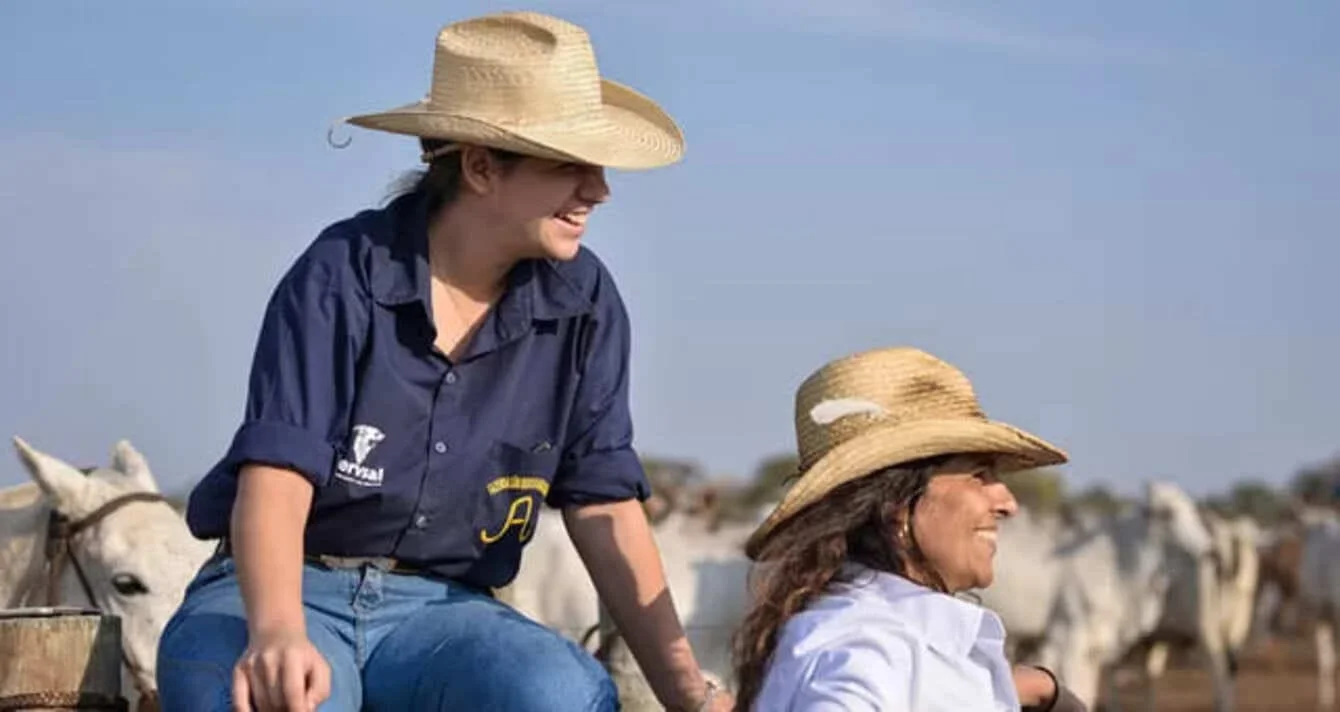 As mulheres rurais quebram estereótipos na força de trabalho ? 15 mulheres rurais