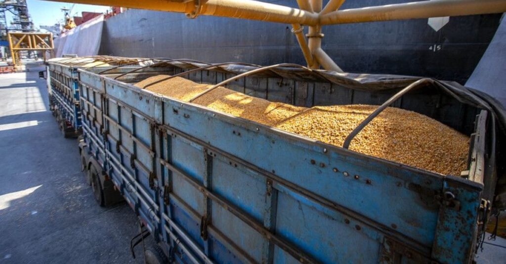 qual e a previsao de exportacao de milho em outubro de acordo com a anec