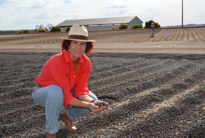 Qual é o protagonismo alcançado pelas mulheres cafeicultoras na produção de café de qualidade no Brasil? 1 Qual é o protagonismo alcançado pelas mulheres cafeicultoras na produção de café de qualidade no Brasil?