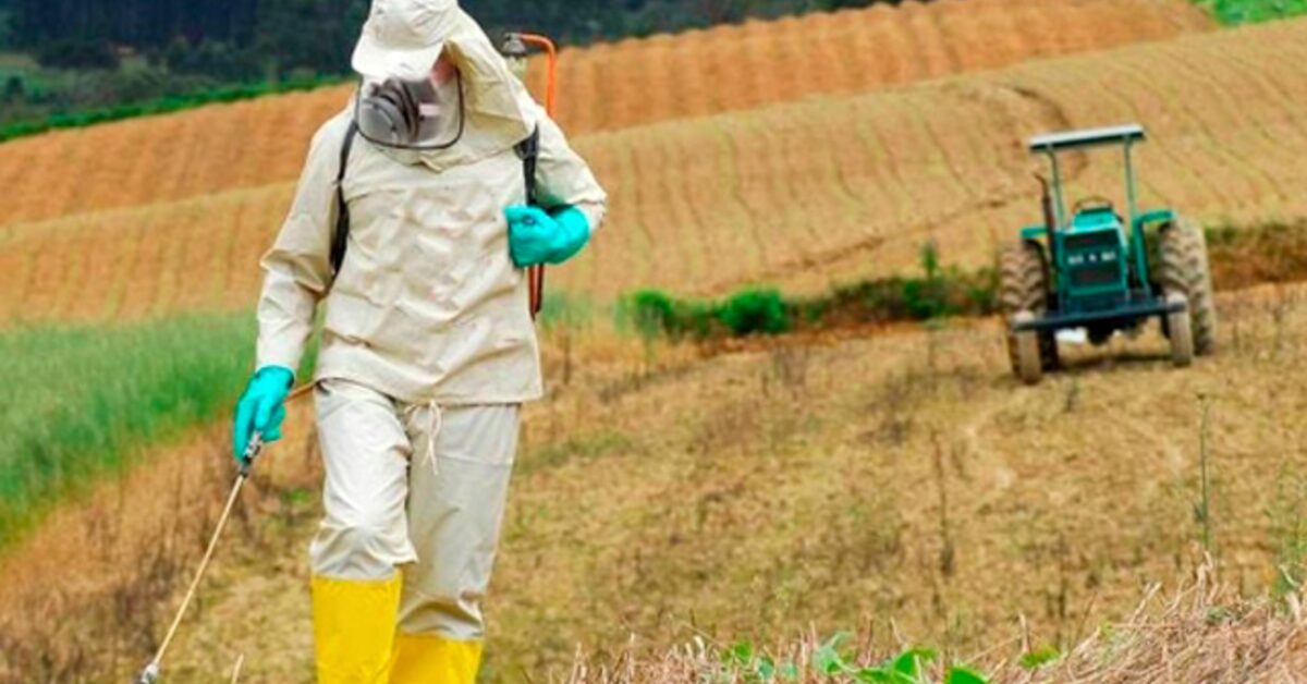 Quantos defensivos agrícolas o Ministério registrou para controle de pragas?