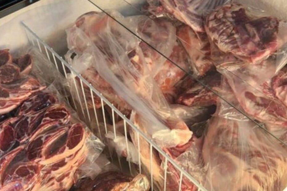 Polícia Federal apreende 1,8 tonelada de carne importada ilegalmente