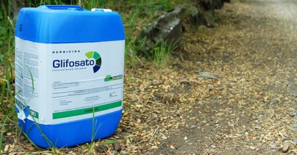 Comissão Europeia: Uso prorrogado por 10! 18 Comissão Europeia prorroga uso por mais 10 anos