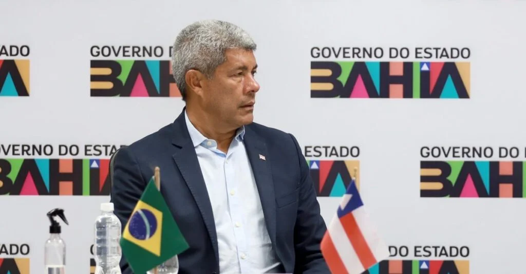 Novo Decreto: ICMS sobe com J. Rodrigues 28 Jerônimo Rodrigues assina lei que aumenta ICMS