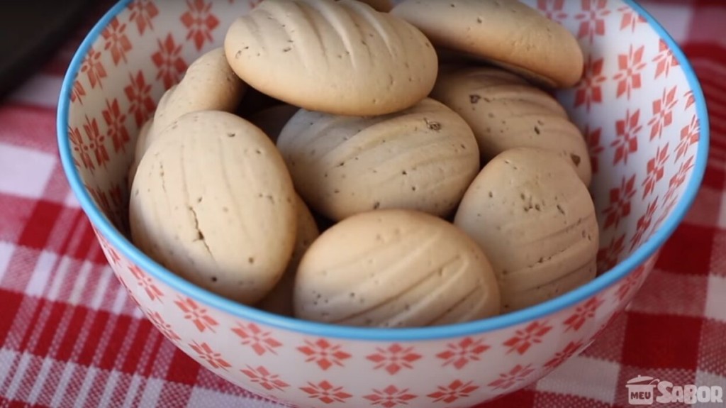 Biscoitinhos de Café com Leite para dar uma up em seu café da manhã e deixar seu dia ainda mais alegre!! - MT PLAY