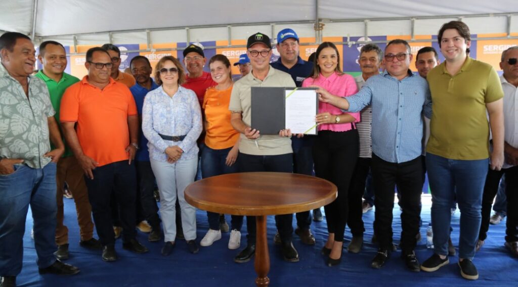 “A Adutora do Leite será a redenção do sertão com mais de 90 ... - Xodó News