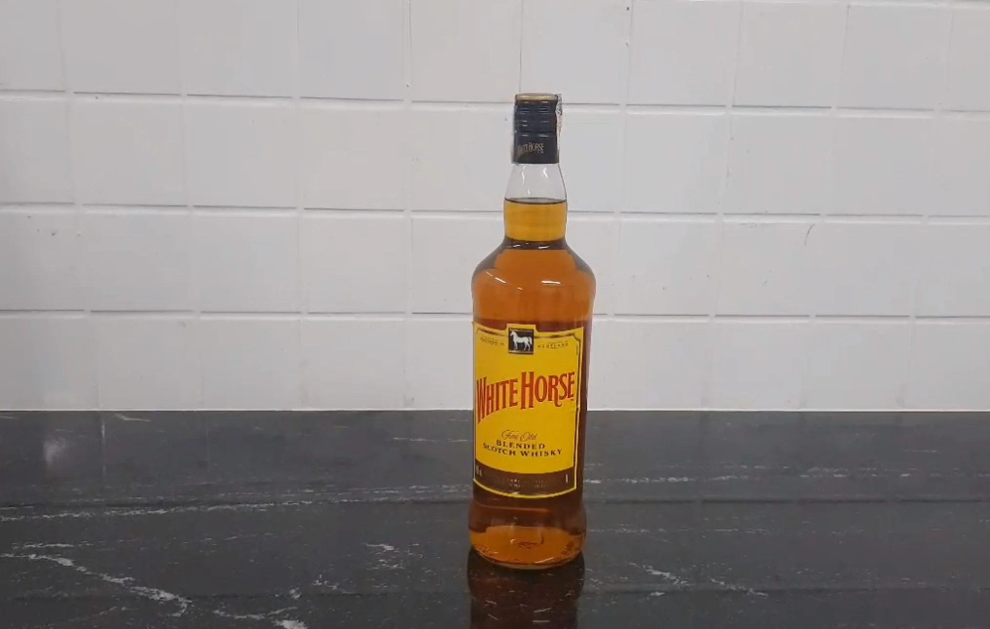 Homem preso por furto em mercado no Pacaembu 11 Caiu do cavalo: homem é preso após furtar garrafa de bebida em mercado no Pacaembu | CGN