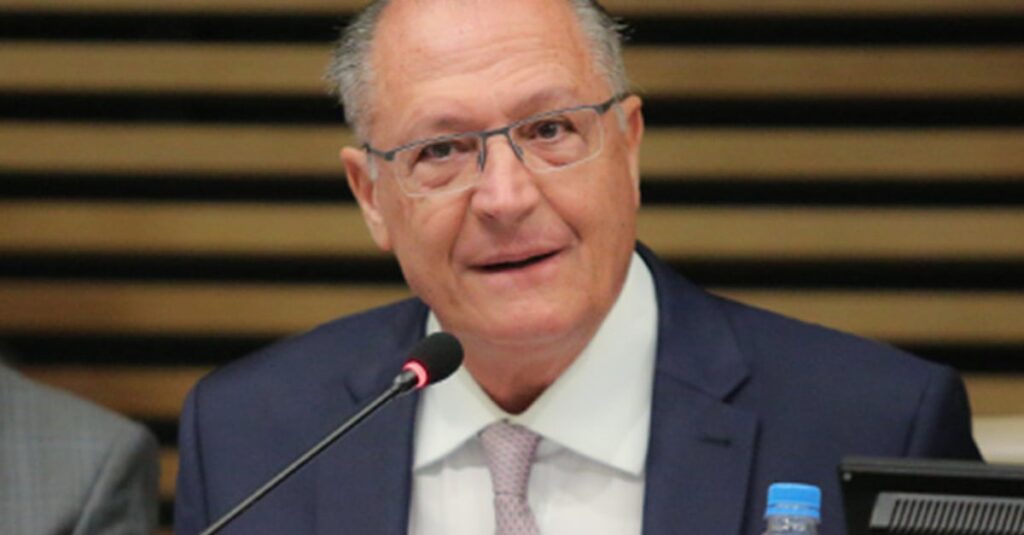 Reforma tributária impulsiona economia 12% 2 Com reforma tributária, Alckmin projeta crescimento de 12% na economia