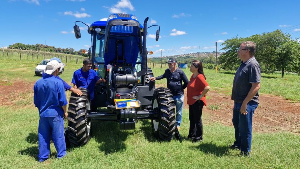 Fazesc e CCA recebem equipamentos para pesquisa e atividades de plantio e silagem