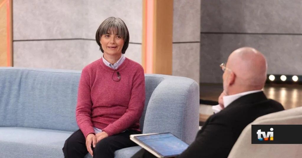 Mônica: da tetraplegia à maternidade 1 Mónica seguia a cavalo quando foi atropelada por um autocarro. Reverteu uma tetraplegia e hoje é mãe - Goucha