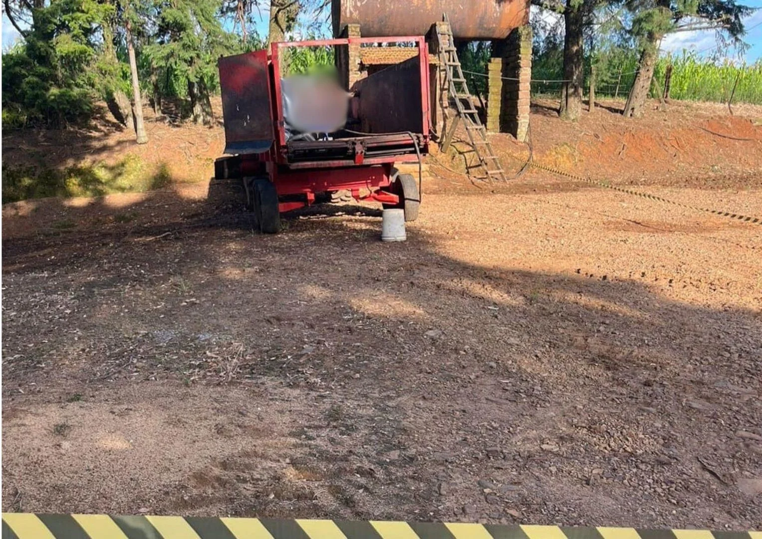 Tragédia fatal em Salvador do Sul: homem morre em acidente agrícola. 11 Homem morre após acidente agrícola no interior de Salvador do Sul