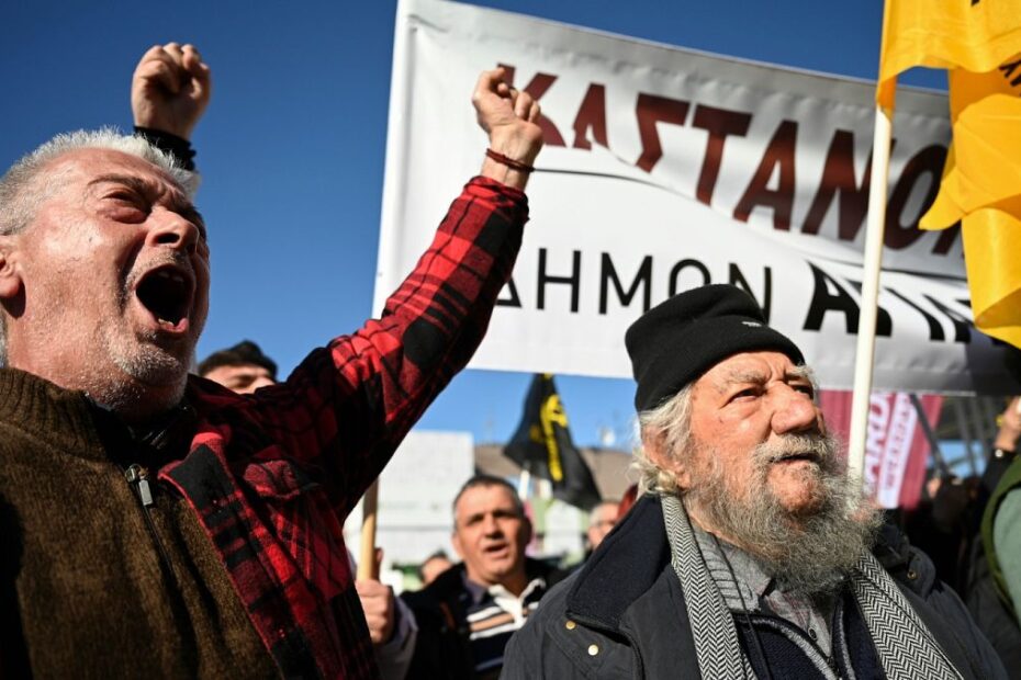 Agricultores continuam protestos na Europa sobre a política agrícola