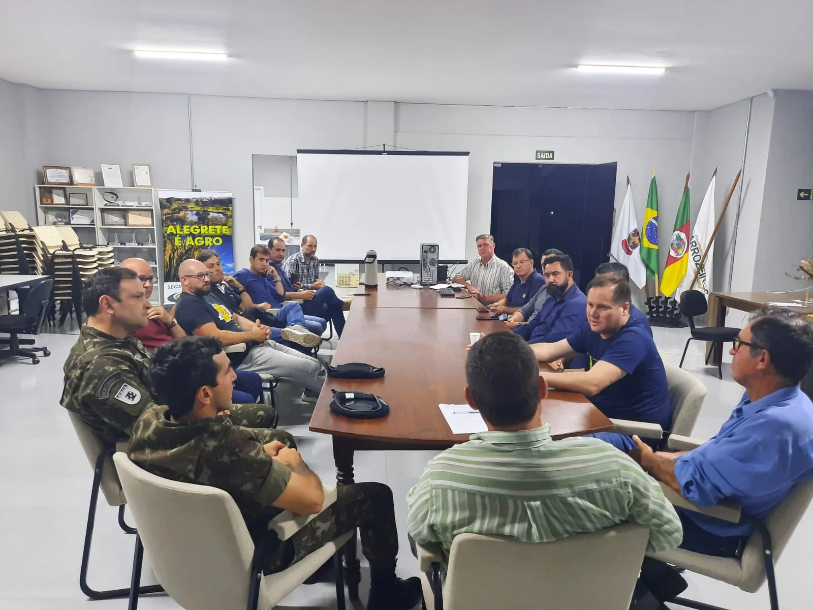 Projeto Verde Oliva que envolve militares no agro é apresentado na abertura da colheita do arroz