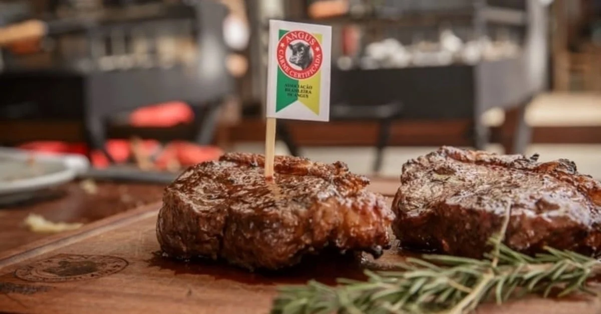 Brasil exporta mais carne Angus. 55 Brasil bate recorde de exportação de carne Angus