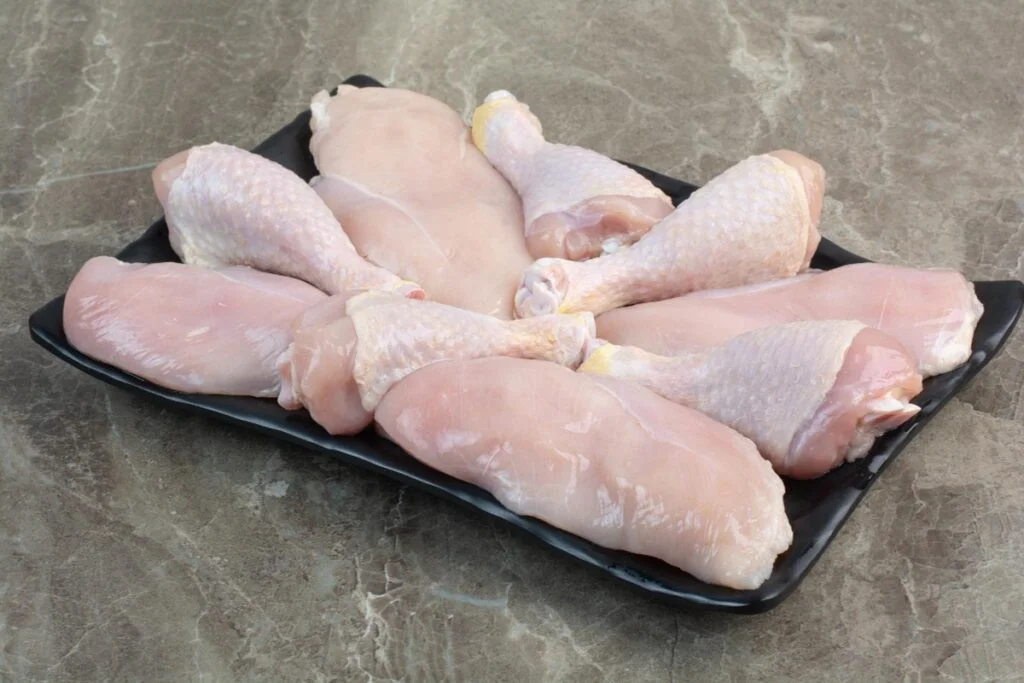 Carne de frango subiu 3% em janeiro | Curioso? 2 Carne de frango está quase 3% mais cara que em janeiro | Aves