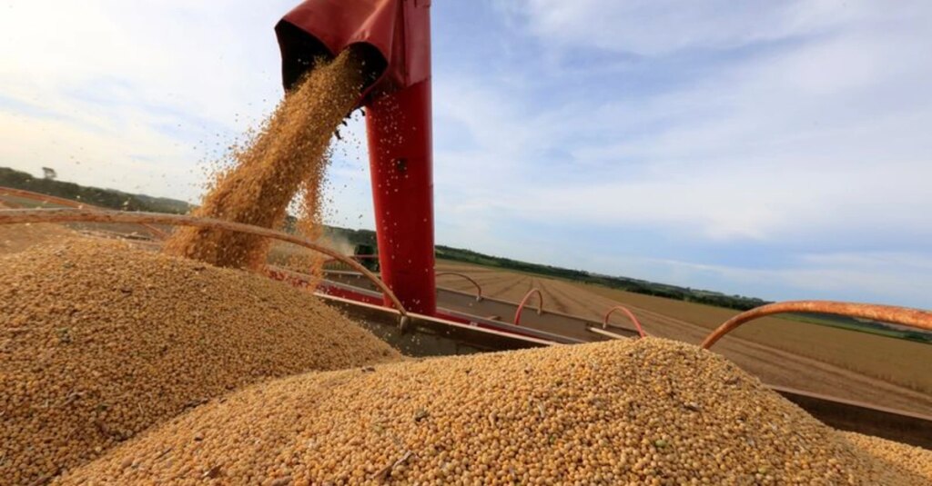 Colheita recorde de soja no Brasil! 4 Colheita de soja do Brasil supera 30% da área