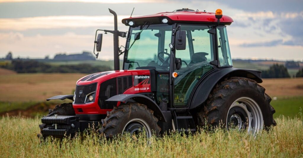 Empresa indiana de tratores vai abrir mais uma fábrica no Brasil