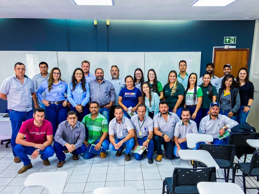Palestra técnica sobre ensilagem: imperdível! 5 Com o apoio da SLO e Basso Pancotte, COOPA realizou palestra técnica na área de ensilagem para os seus colaboradores e parceiros