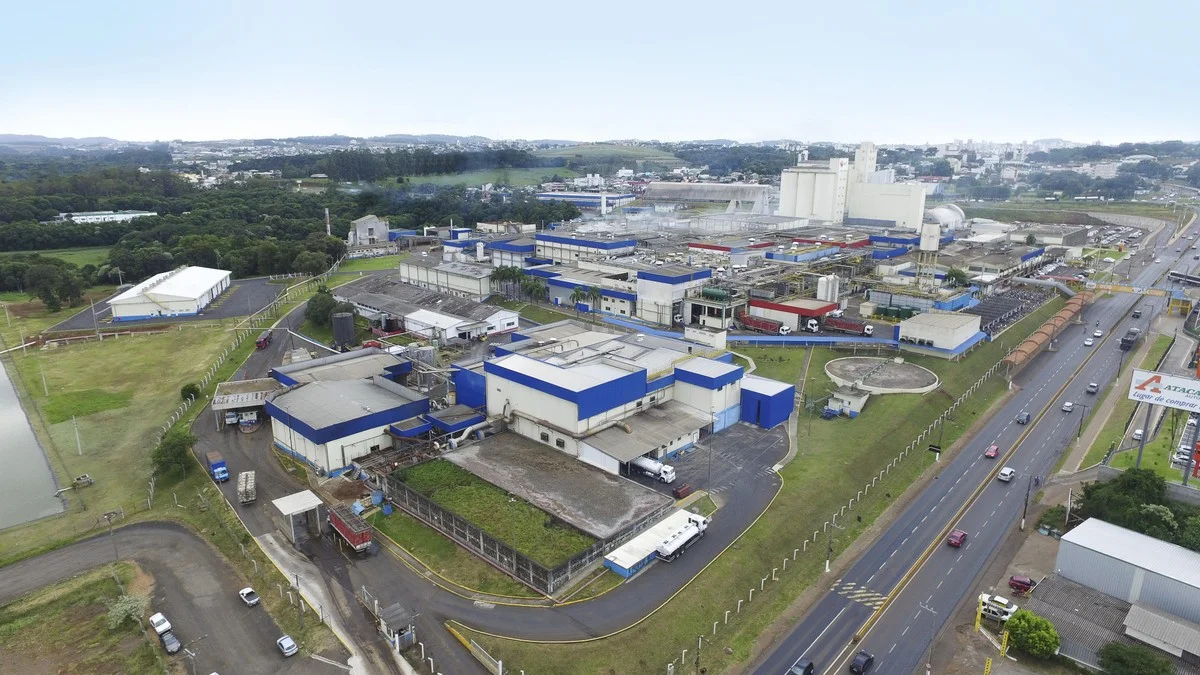 Rússia amplia lista de frigoríficos brasileiros habilitados a exportar carnes | Pecuária