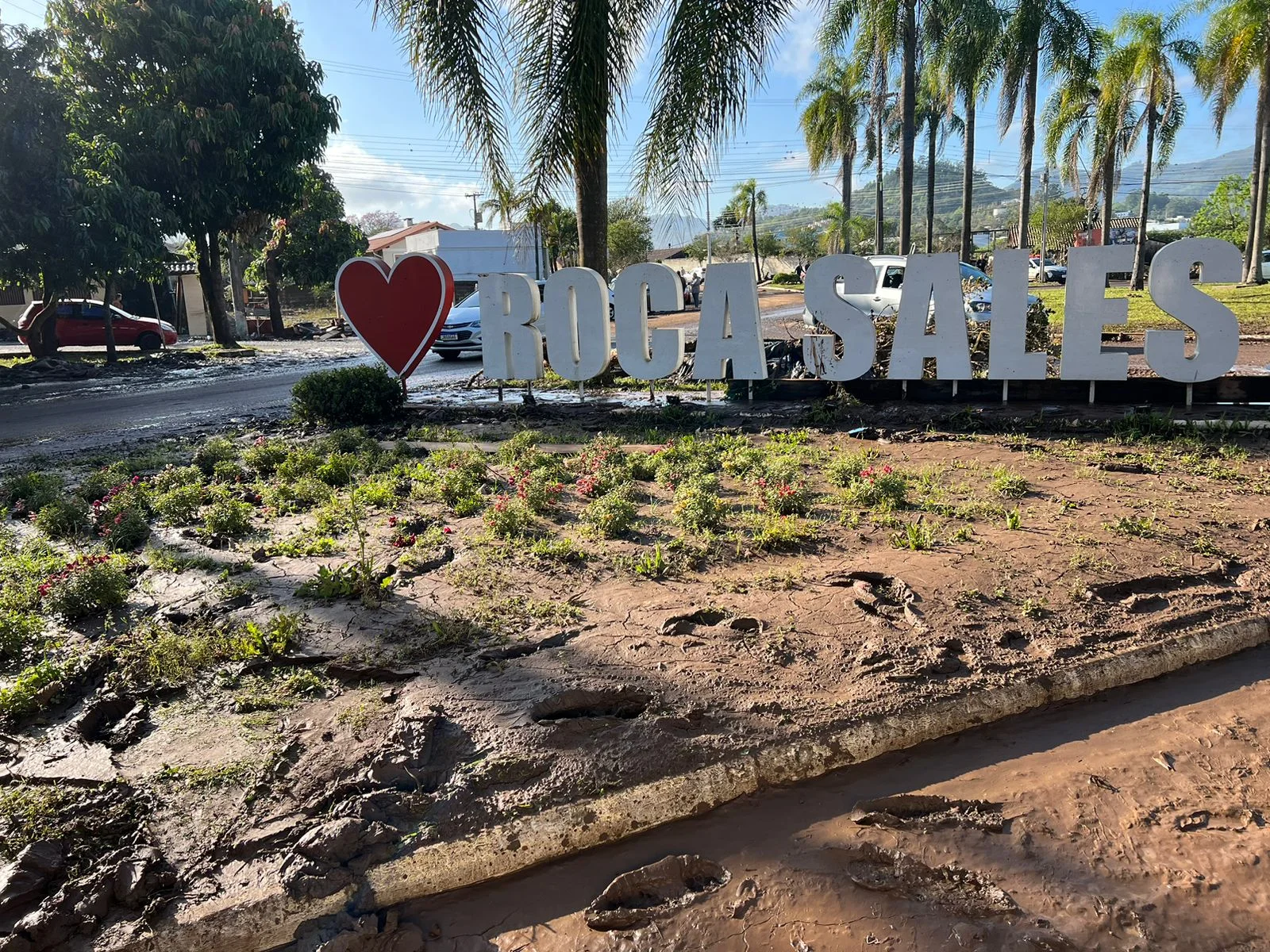 Servidor público preso por desvio de silagem. 3 Servidor Público de Roca Sales é preso nesta quarta-feira por desvio de silagem doada