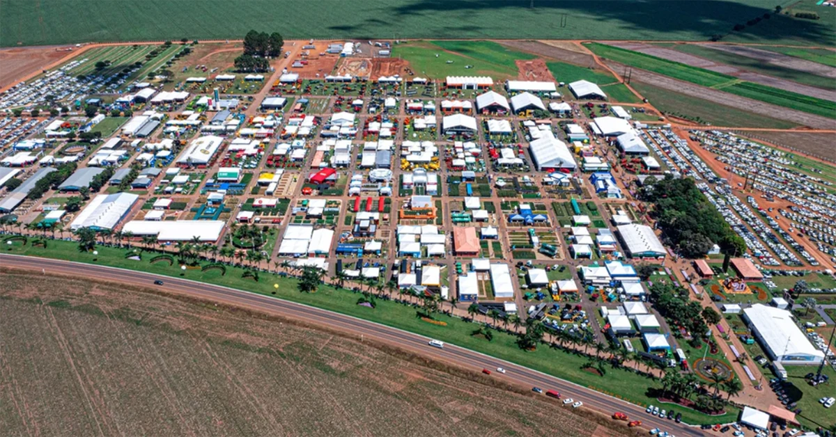 Tecnoshow Comigo: R$ 11 bi em negócios! 8 Tecnoshow Comigo deve movimentar R$ 11 bi em negócios de 8 a 12 de abril em GO • Portal DBO