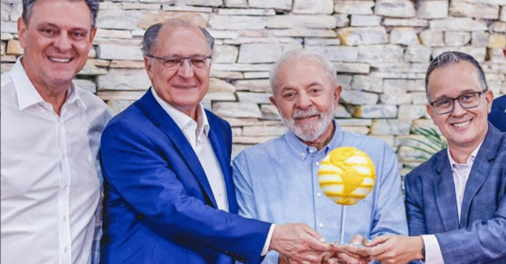 Em churrasco com presidente Lula, produtores de frutas levam pleitos relacionados à logística, exportação e seguro