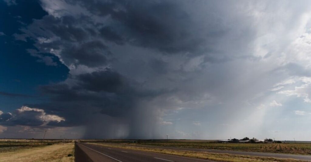 Previsão faz alerta de temporais em áreas de pecuária! Saiba onde