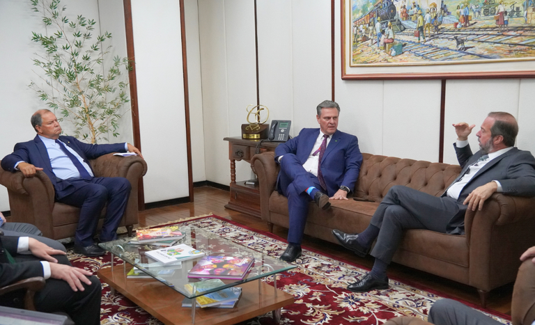 favaro lidera debate sobre biocombustiveis 1