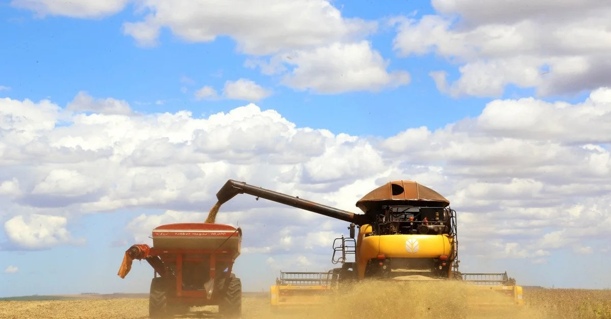 Paraná surpreende com aumento de 13,6% nas exportações 10 Paraná cresce 13,6% nas exportações comparado ao ano passado