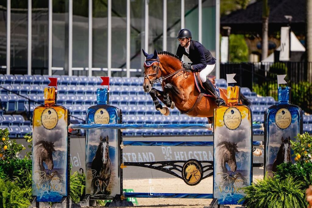 Eduardo Menezes junto com H5 Elvaro vence GP a 1.50m nos EUA