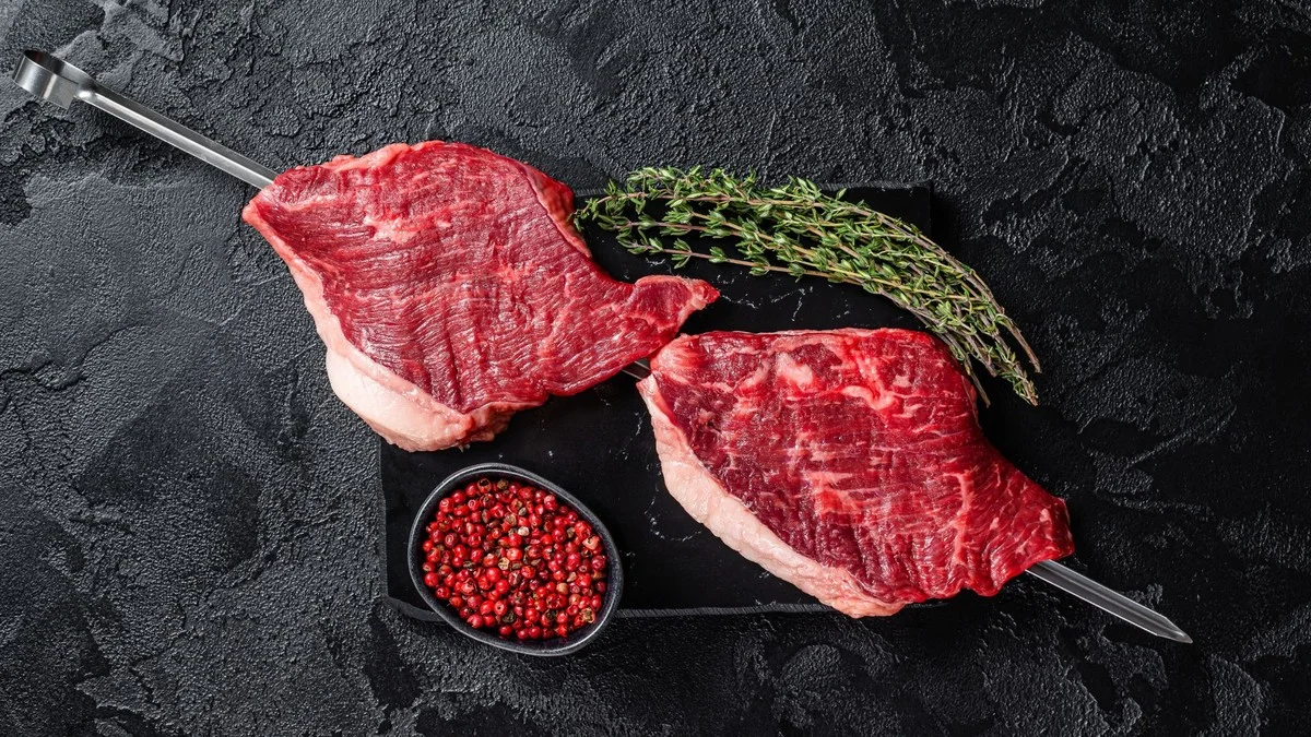 Descubra as carnes mais caras do mundo: algumas chegam a custar mais de R$ 5 mil 15 Carnes mais caras do mundo podem custar mais de R$ 5 mil; conheça | Pecuária