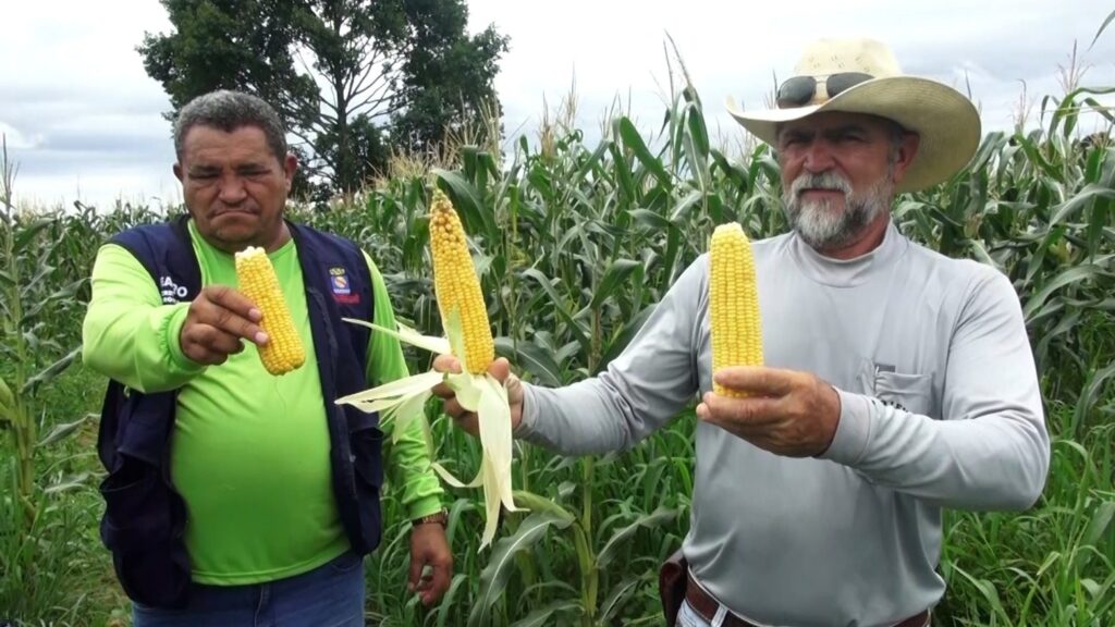 Evento: Prefeitura de Rio Branco oferece suporte aos produtores locais 32 Produtores rurais são atendidos com assistência técnica da Prefeitura de Rio Branco