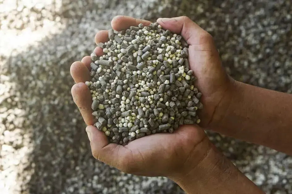 Fertilizantes organominerais