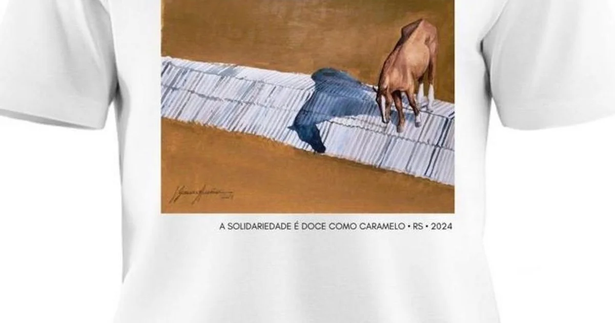 Cavalo Caramelo em camiseta: ajuda às vítimas das cheias 1 Cavalo Caramelo ganha versão em camiseta para ajudar vítimas das cheias - GZH