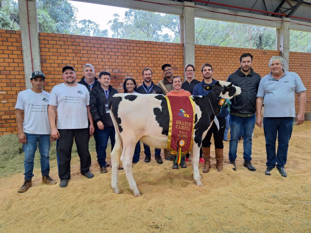 Descubra o veredito do julgamento da Raça Holandesa na Exposol 2024 3 438262966_742772941397814_5157304914447107995_n