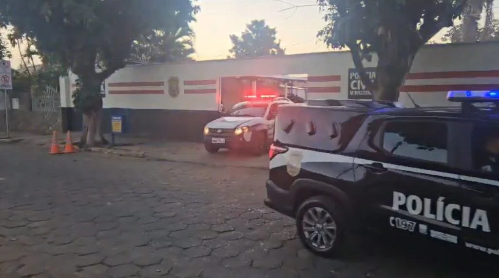 Quatro homens são presos em operação que apura crimes contra a dignidade sexual de crianças e adolescentes no Norte de Minas | Grande Minas