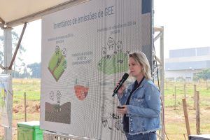 A Pegada de Carbono na Pecuaria Leiteira Impactos no Mato