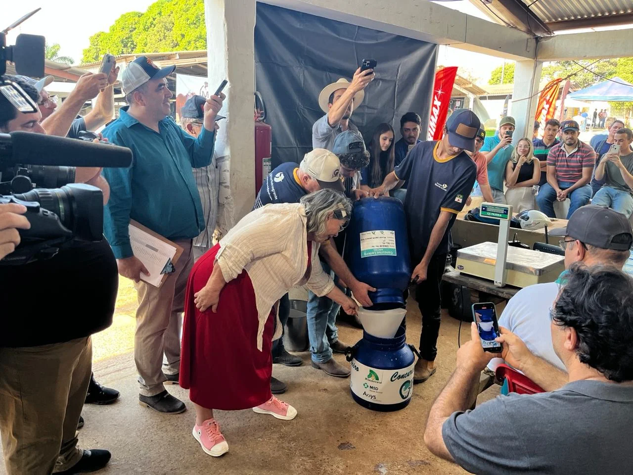 Torneio Leiteiro de Passos atrai criadores internacionais - Clic Folha