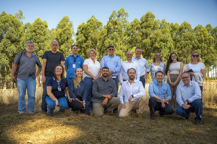 Produção agrícola sustentável é foco de visita da ministra da Noruega à Embrapa Cerrados