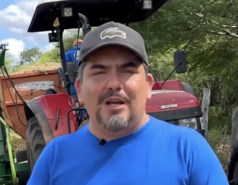 Coxixola recebe colheitadeira inovadora para impulsionar produção agrícola