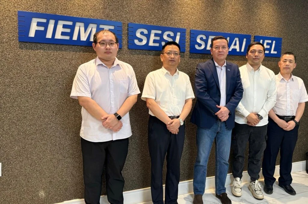 Grupo chinês Fufeng investirá em indústria em MT 12 Chinesa Fufeng Group projeta instalação de indústria em Mato Grosso