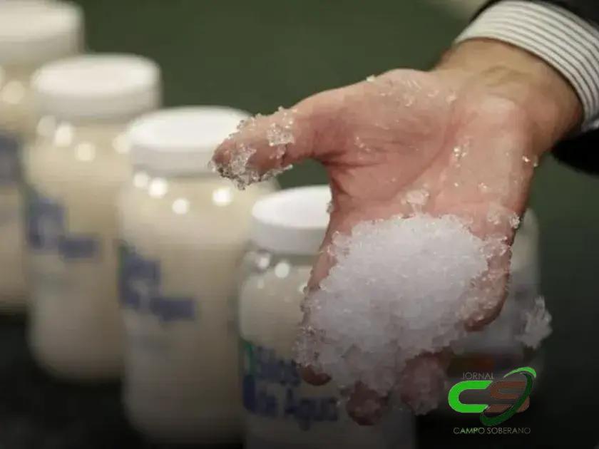 Descubra como a chuva sólida reduz irrigação em 90% e aumenta a produtividade